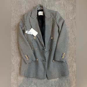 COPY - *nwt* Aritzia houndstooth blazer with gold buttons. Beautiful thick fabr…